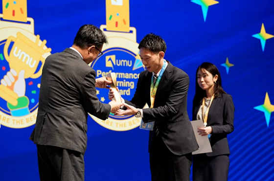 PERFORMANCE LEARNING AWARDの様子